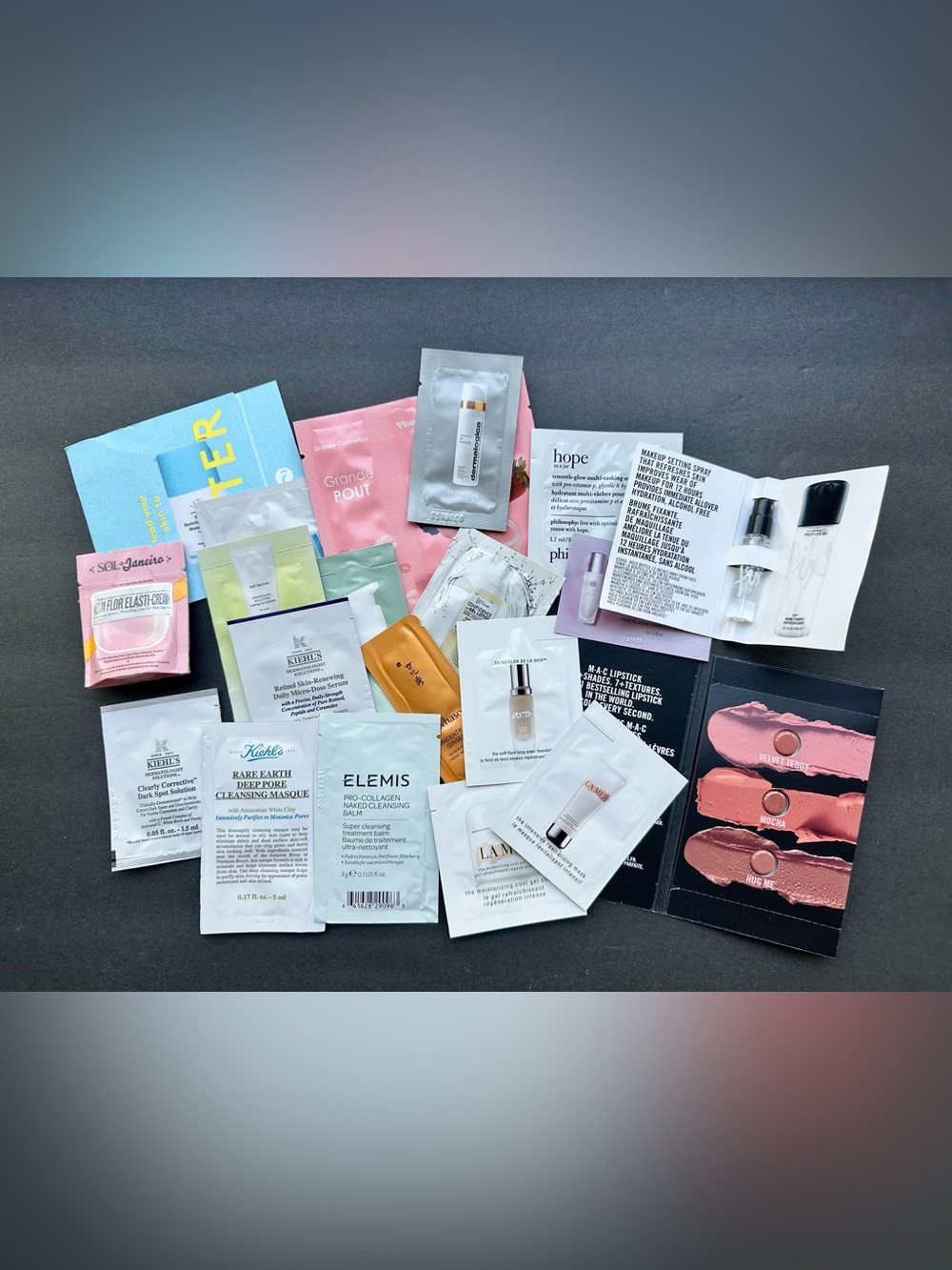 20pc Skincare & Beauty Bundle